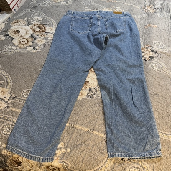 TOMMY HILFIGER CLASSIC FIT JEANS - Picture 6 of 6